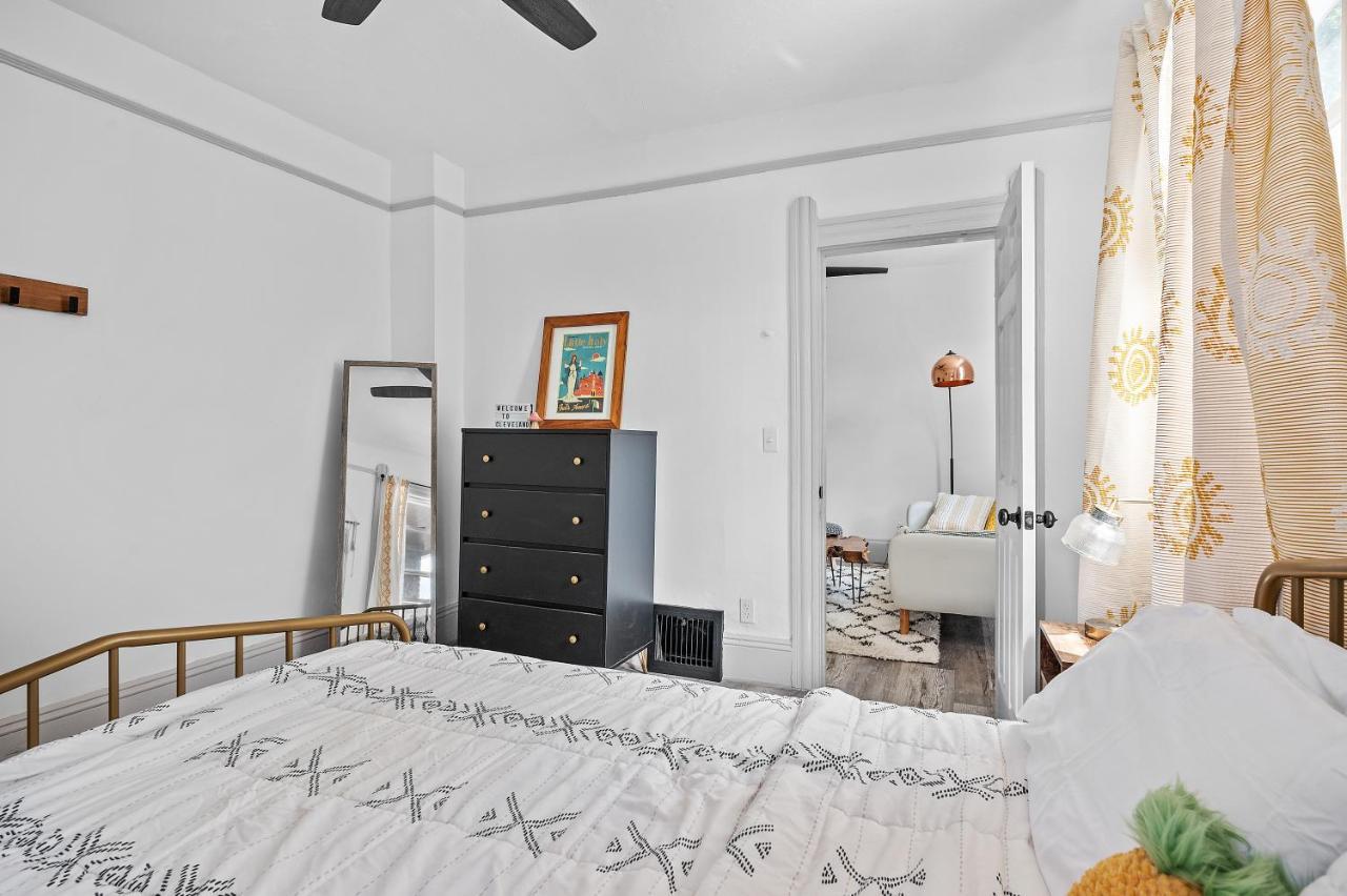 Center Of Little Italy #2 Apartment Cleveland Bagian luar foto