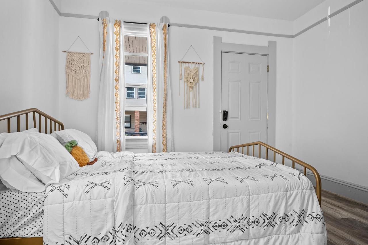 Center Of Little Italy #2 Apartment Cleveland Bagian luar foto