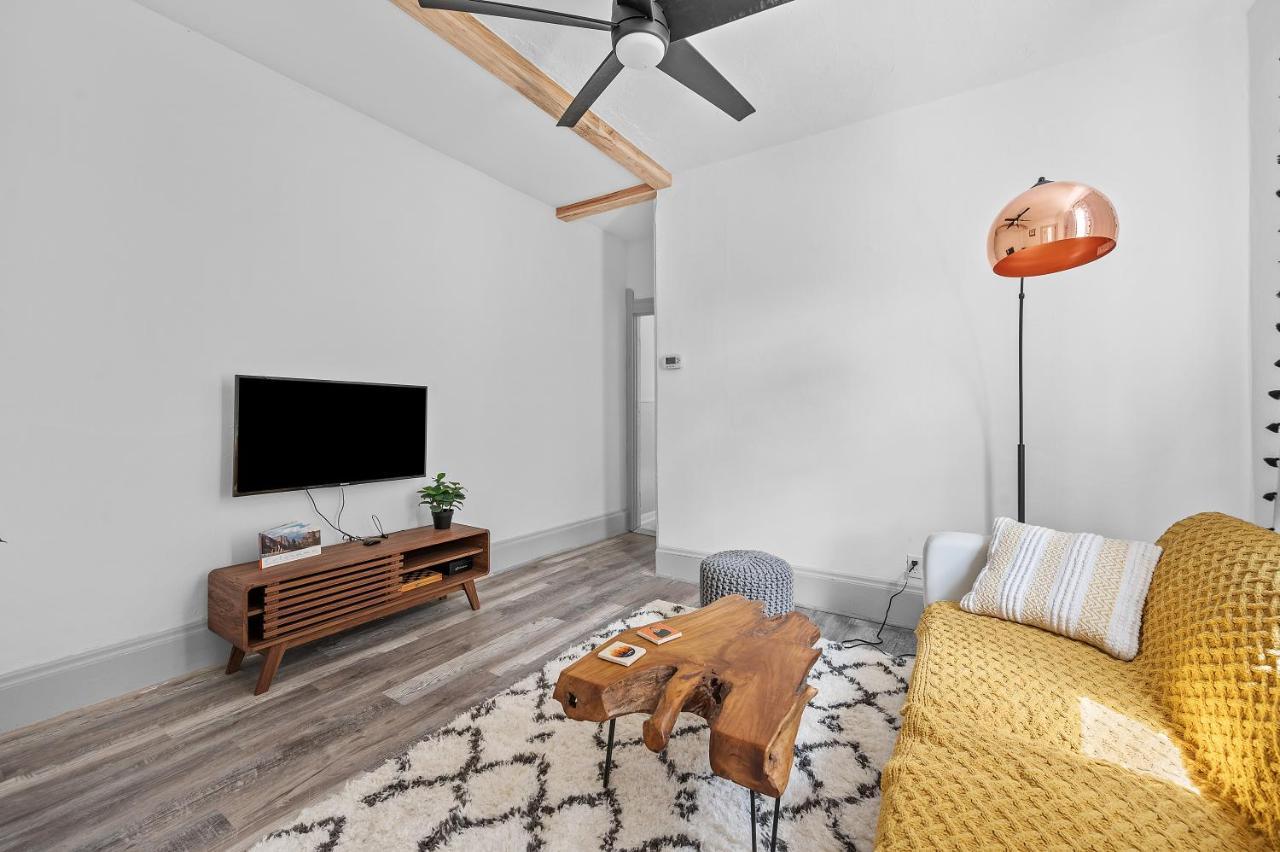Center Of Little Italy #2 Apartment Cleveland Bagian luar foto