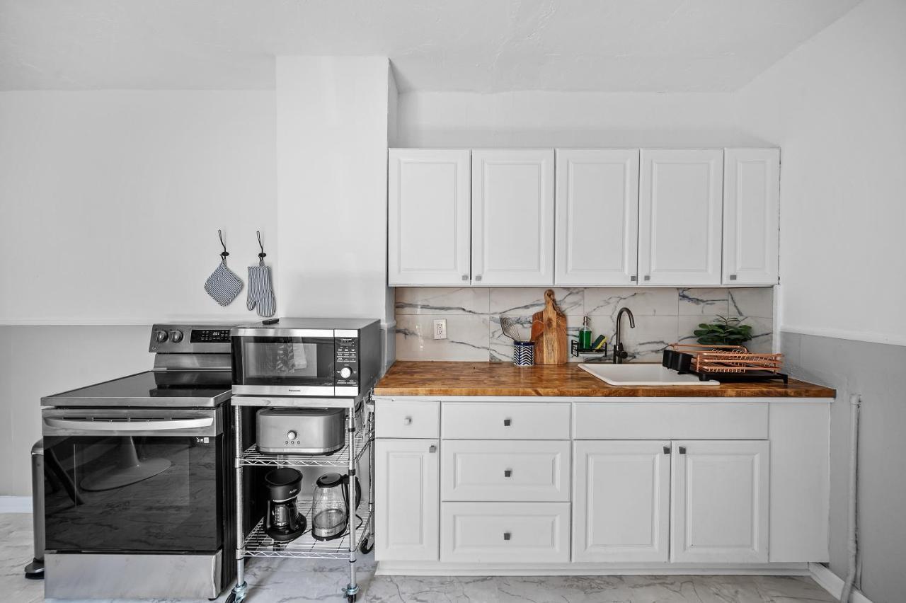 Center Of Little Italy #2 Apartment Cleveland Bagian luar foto